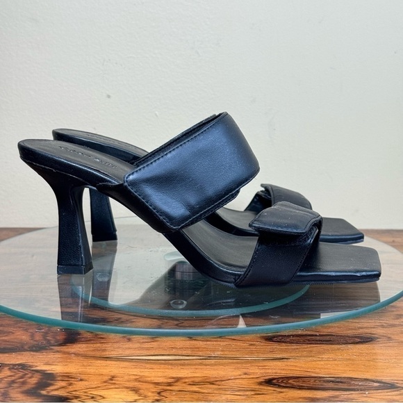 Open Edit Quincy Sandal in black - Picture 9 of 16